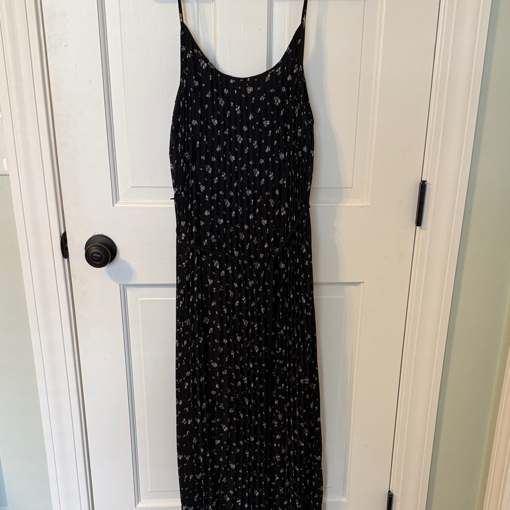 H&M Black Floral Maxi Dress